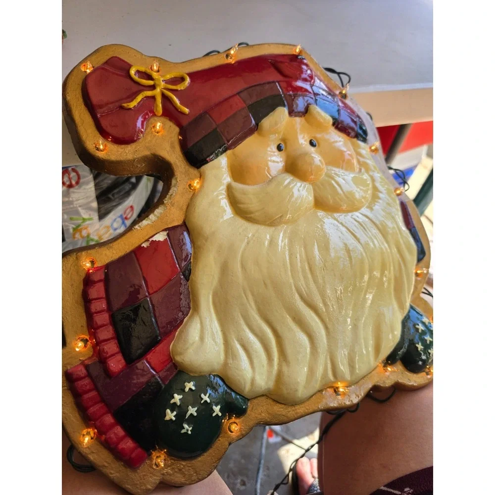 Sylvania YULESCAPES Santa Christmas Light Up Decoration Indoor Outdoor Open Box